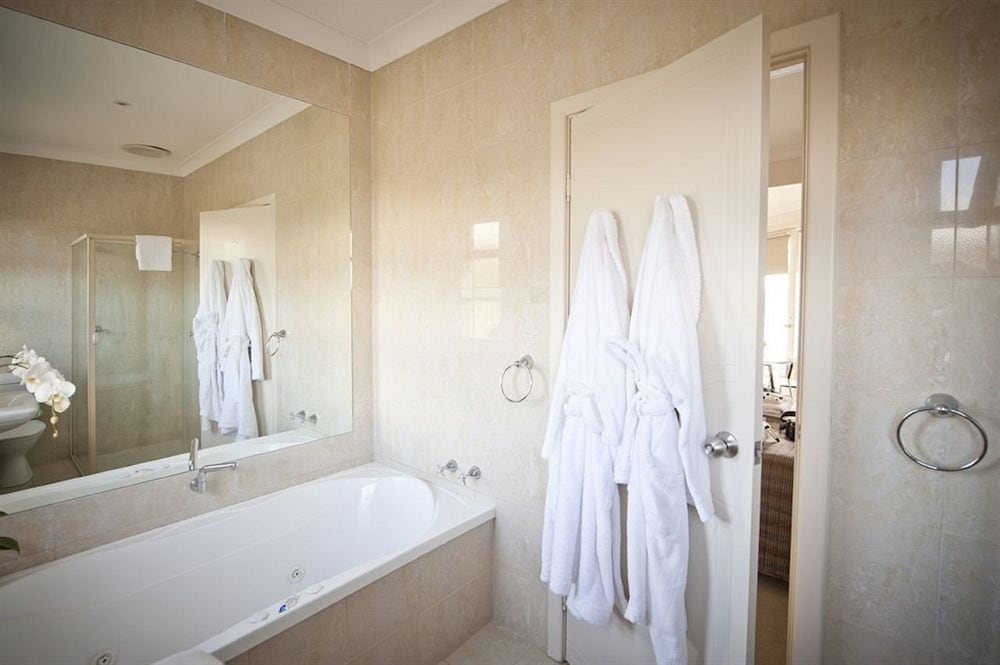 The Bluff Resort Apartments، Mount Barker 51/55