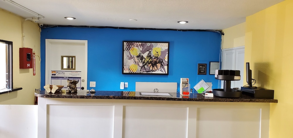 Rodeway Inn & Suites Houston near Medical Center 27/32