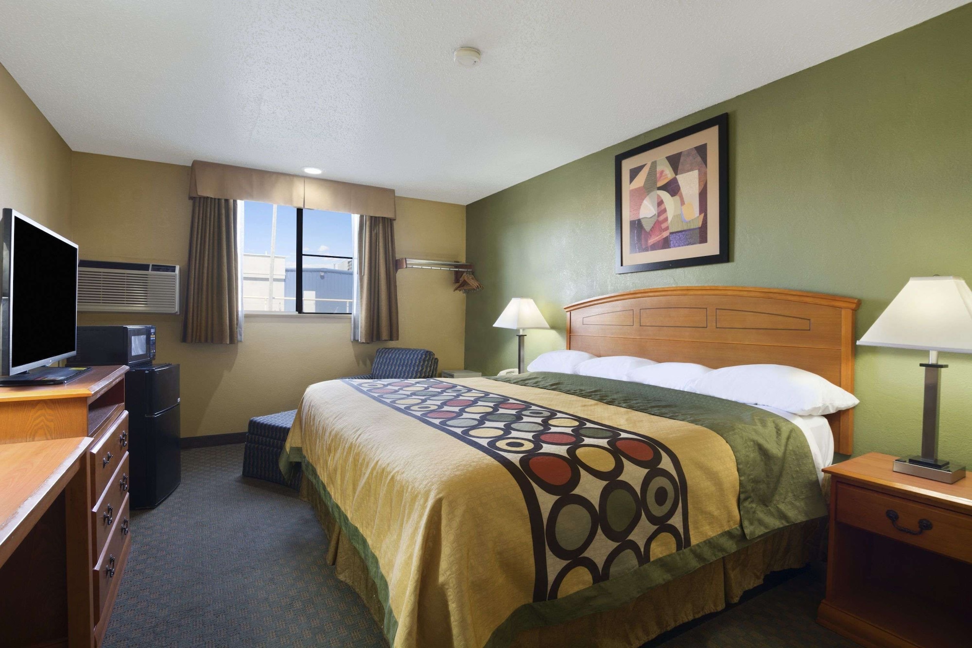 ROOM, KING BED, ACCESSIBLE