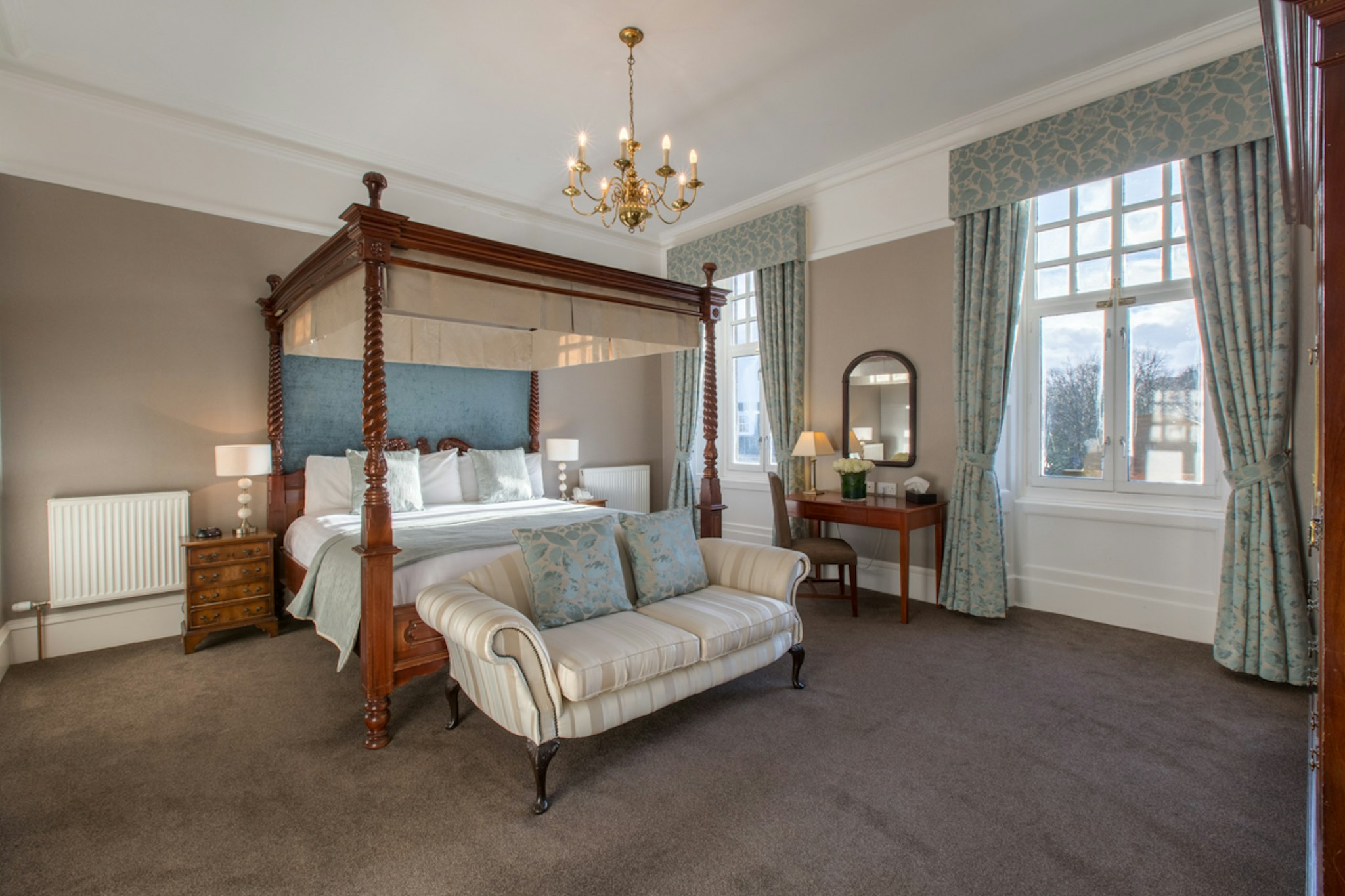 Sherbrooke Castle Hotel 44/53