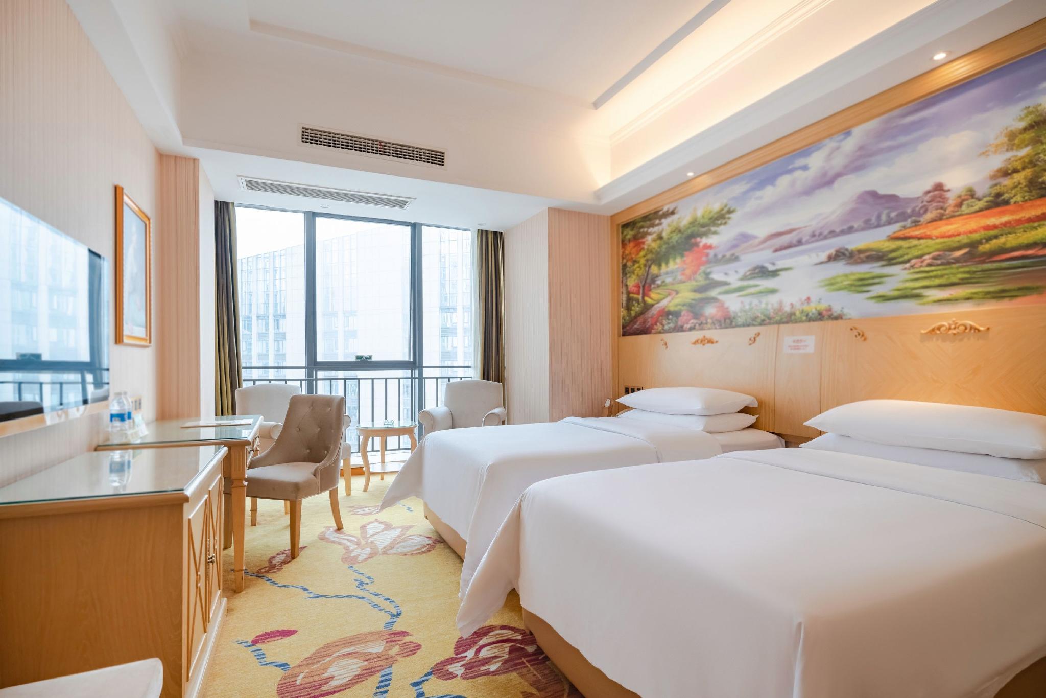 Vienna Hotel (North Square of Chengdu North Railway Station) 19/50