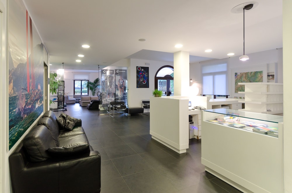 Santoni Freestyle Hotel 48/69