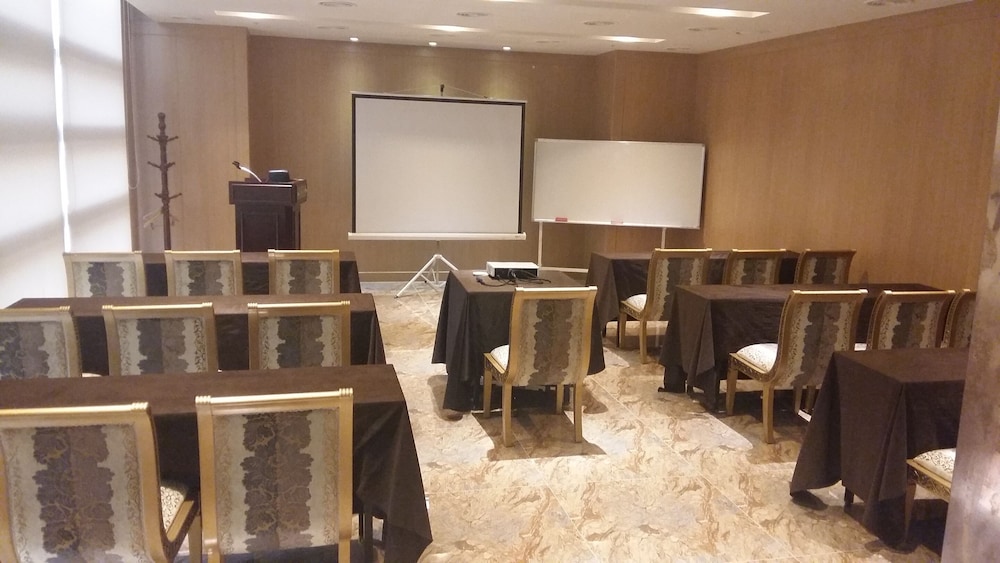 The Central Park Hotel Songdo 54/63