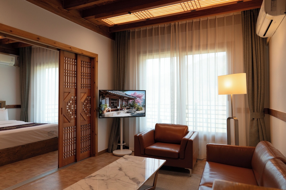 Wangyijimil Hanok Hotel 27/46