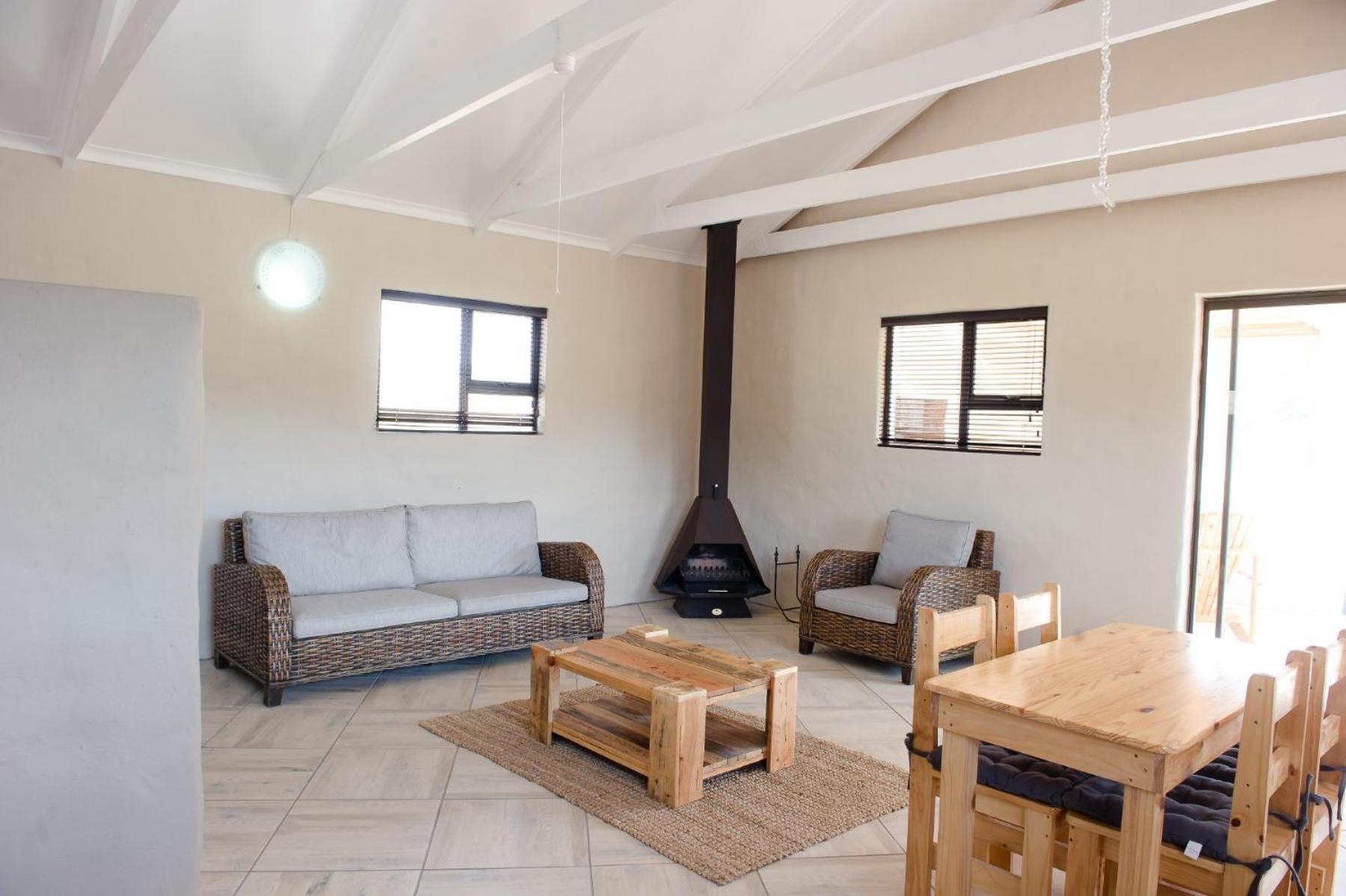 African Game Lodge 22/50