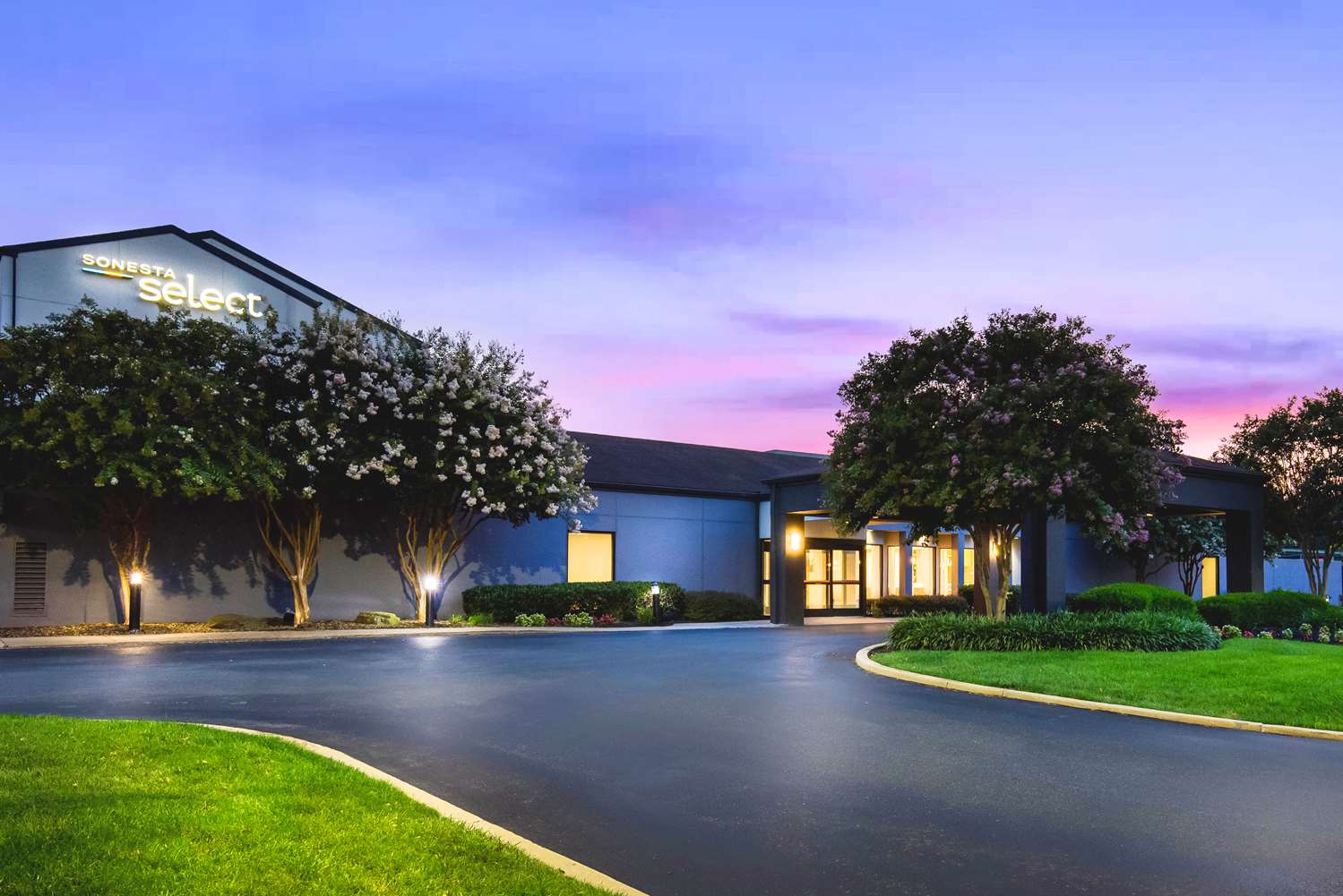 Sonesta Select Philadelphia Airport 49/54