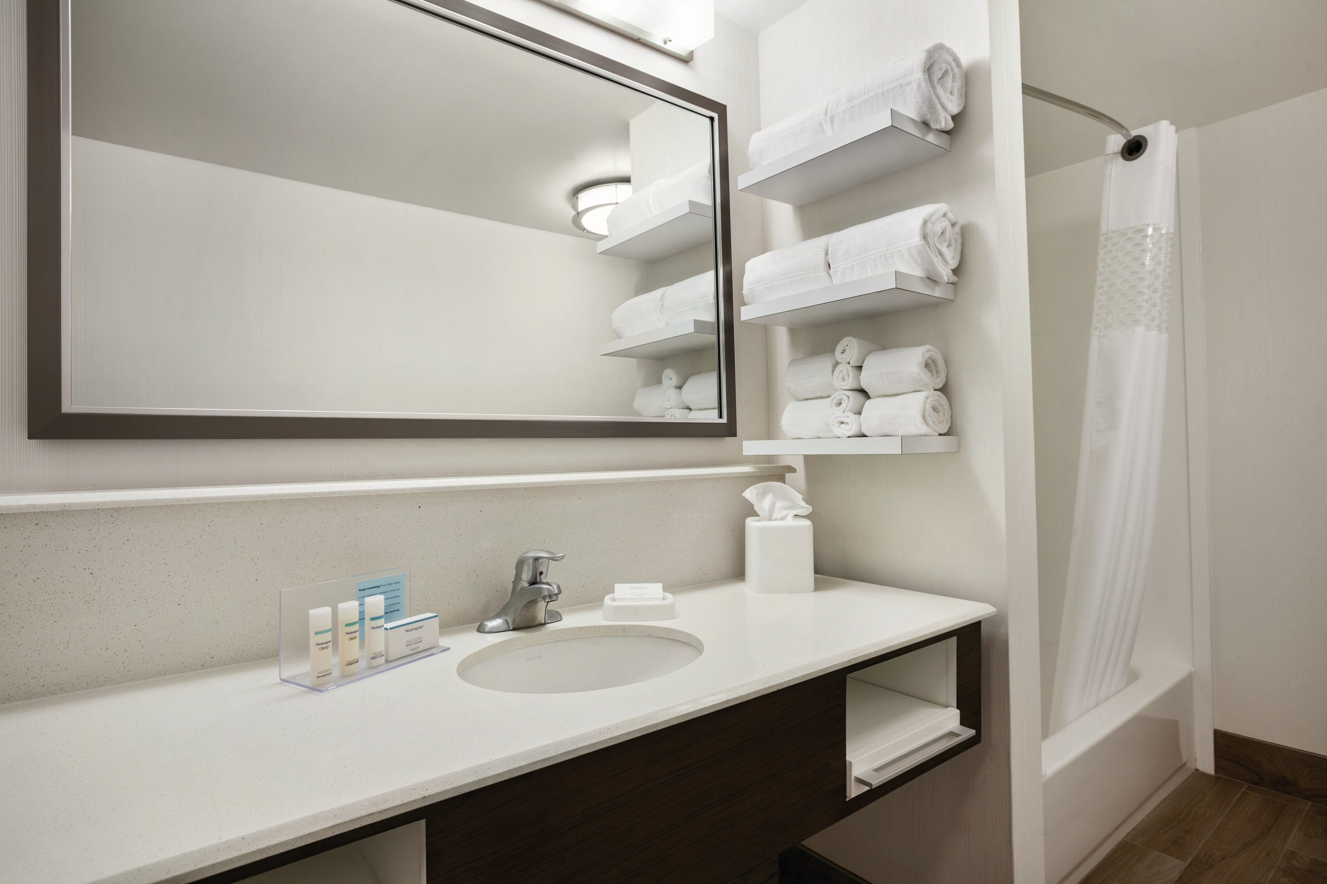 Hampton Inn Brigham City 37/39