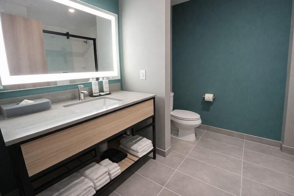 جناح بسرير كينج لذوي الإعاقة، La Quinta Inn and Suites by Wyndham Leavenworth 6/7