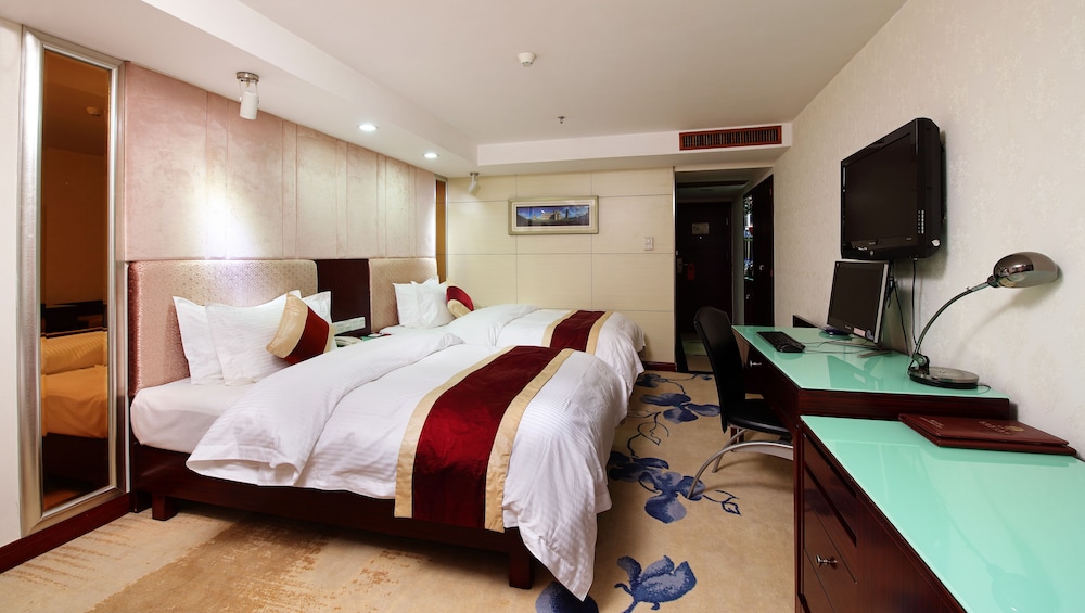 LN New World Hotel 4/46