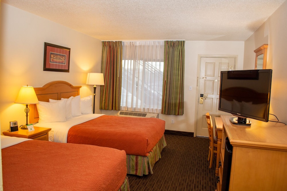 Cimarron Inn Klamath Falls 18/35