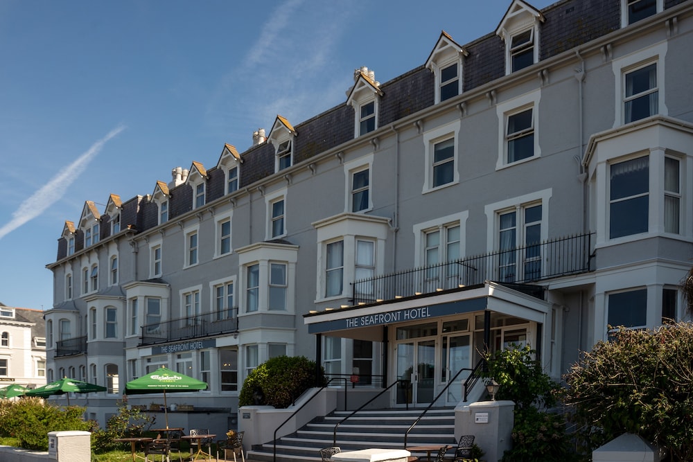 County Hotel 4/68