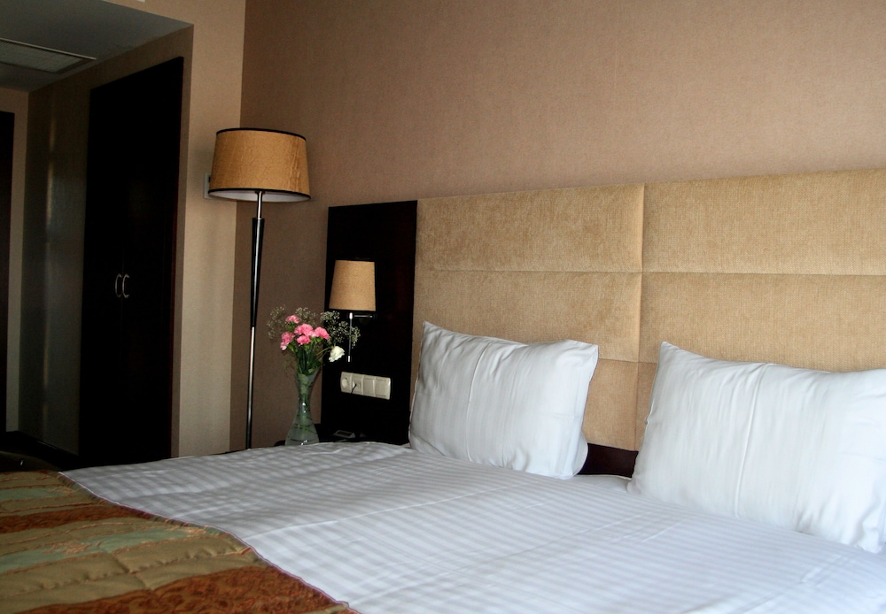 Cetin Hotel 11/39