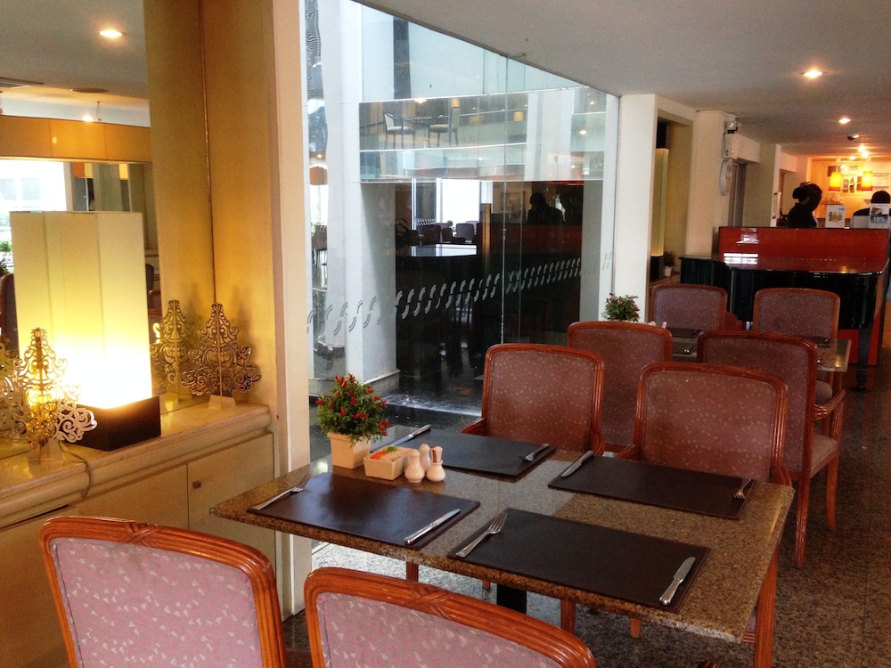 The City Hotel Sriracha 51/71