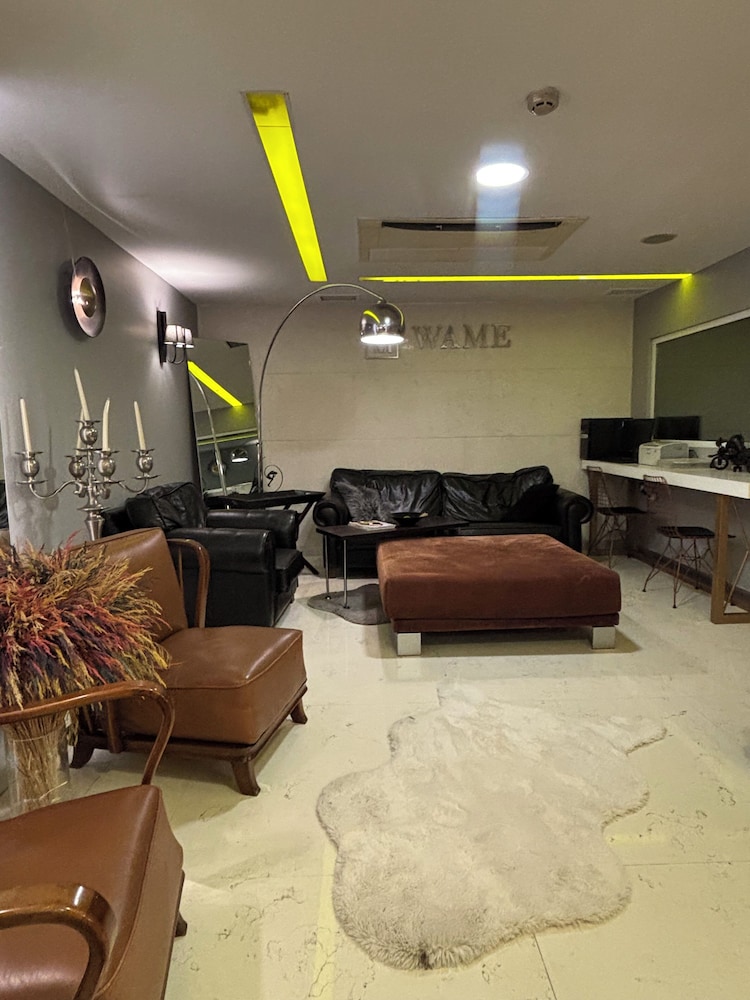 Wame Suite Hotel 66/85