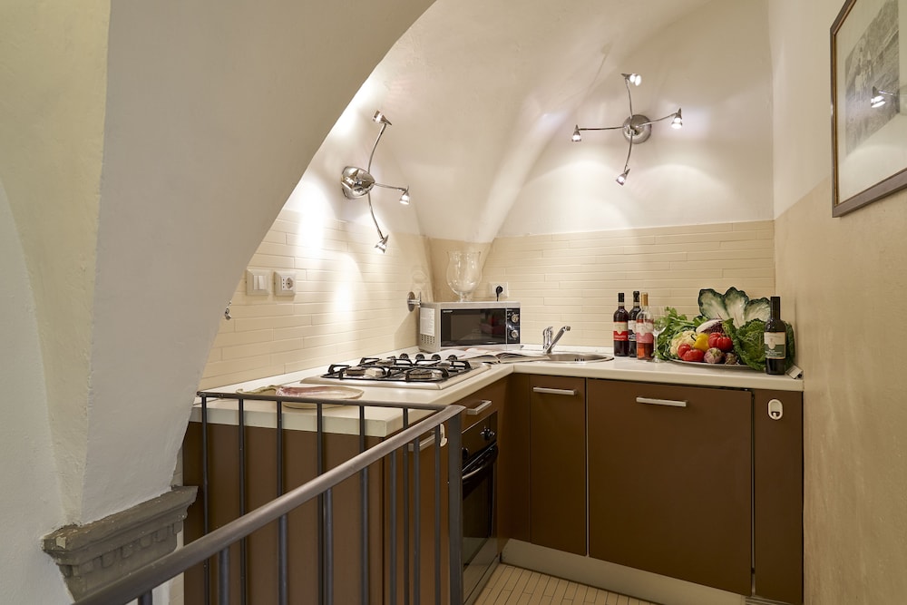 Peruzzi Urban Residences 15/50
