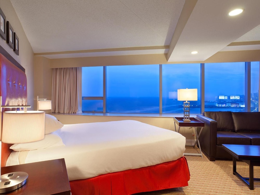 Boardwalk Resorts at Atlantic Palace 10/34