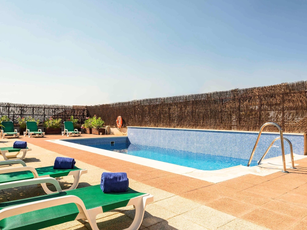 Ibis Granada Hotel 57/60