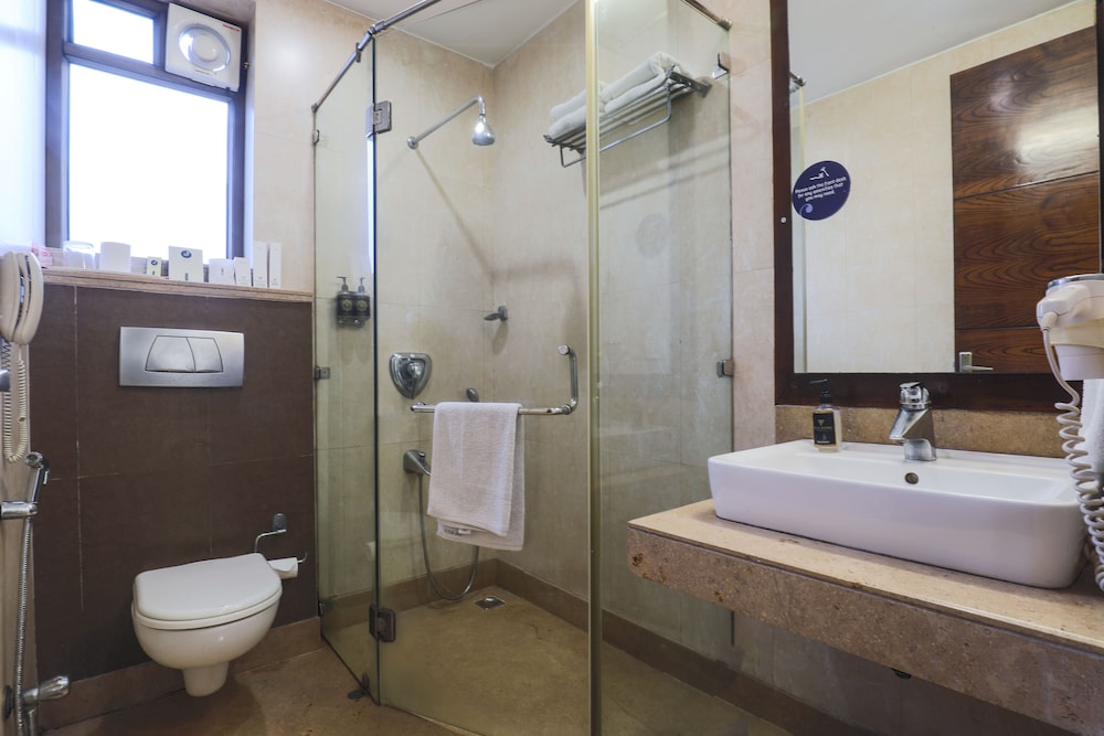 Hotel Blue Stone - Nehru Place 44/49