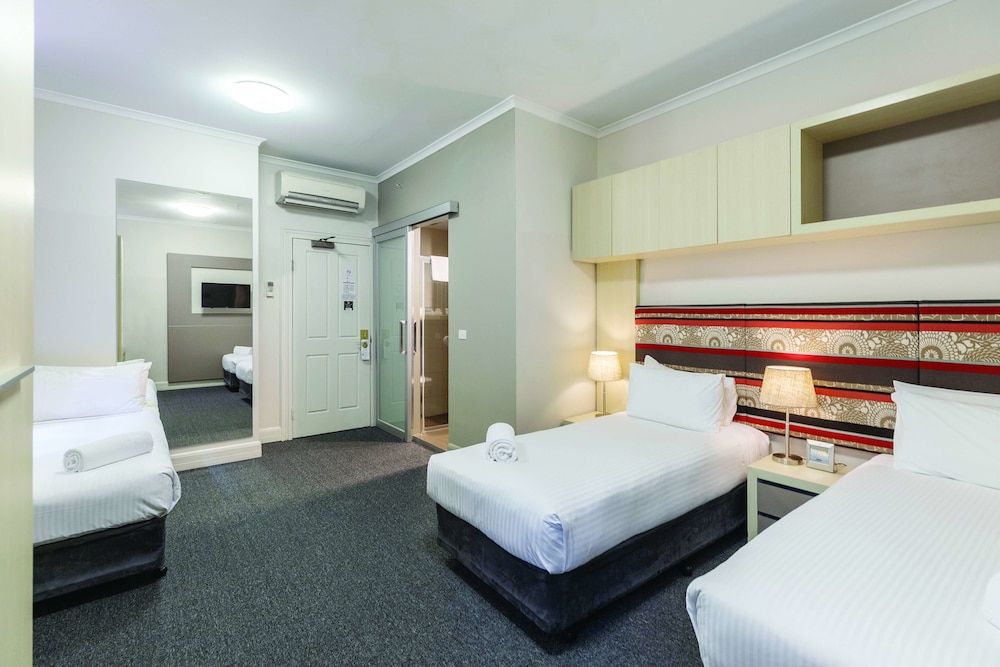 Best Western Melbourne City 9/42