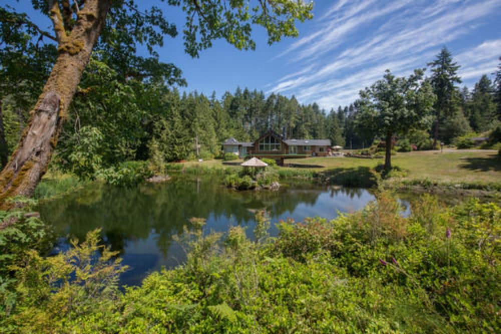 A Hidden Haven & Water Garden Cottages 33/48