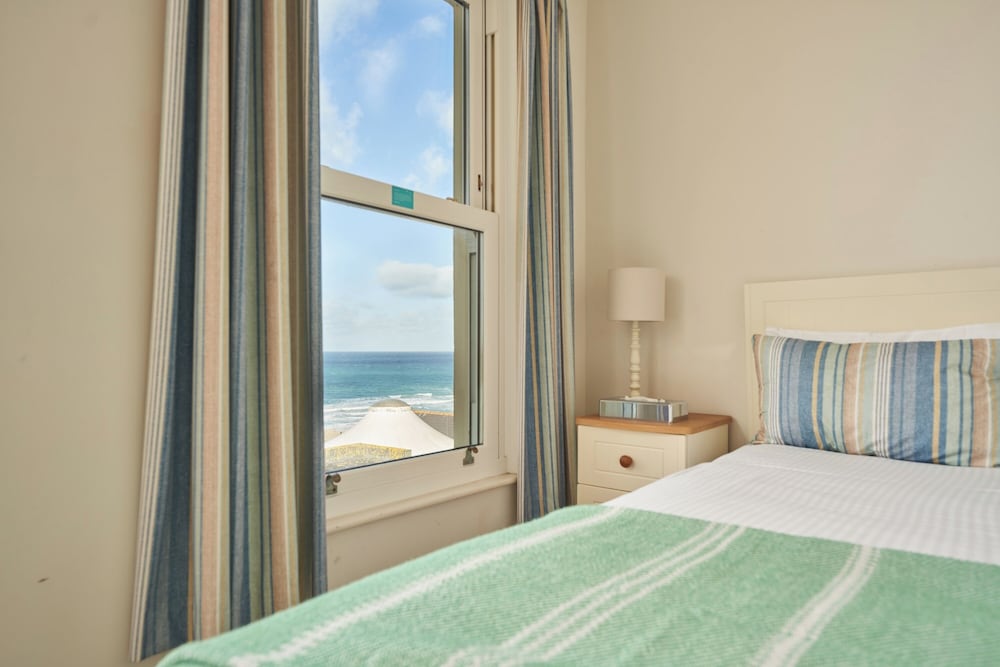 SIGNATURE, DOUBLE BED