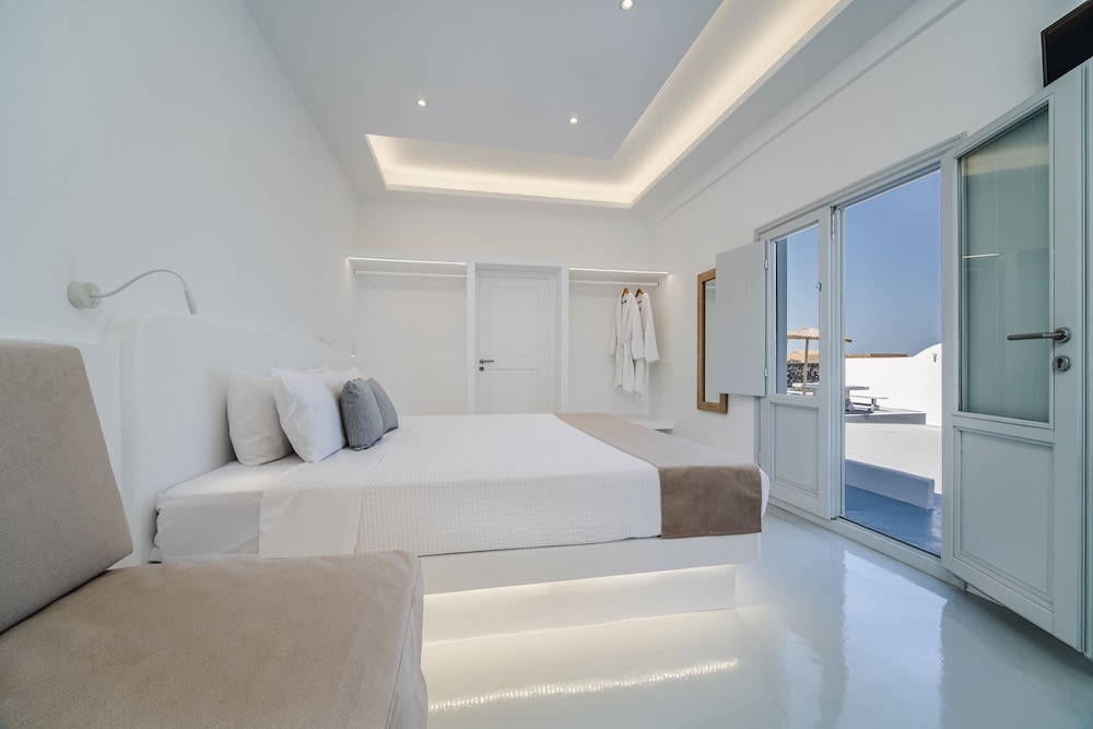 Serenita Luxury Suites 24/71