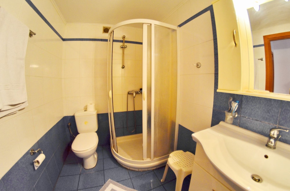 CASA BLUE HOTEL 54/60