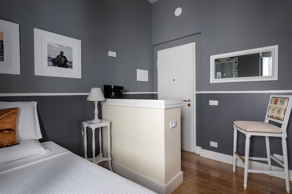 Dimora Bellini Luxury Rooms And Breakfast 10/50