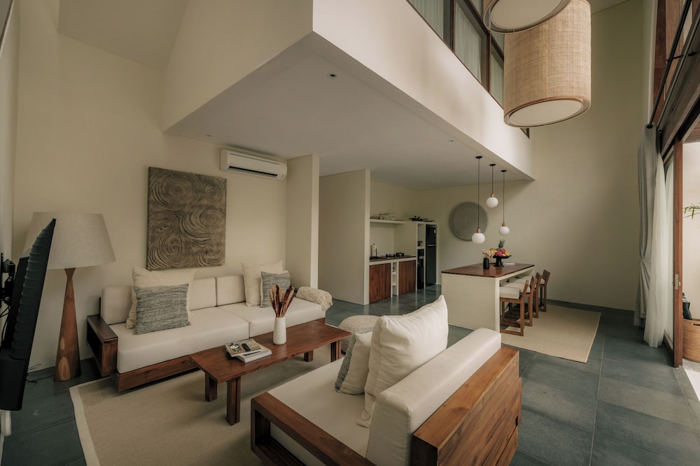 Suasana by AYA، Tuban 32/50