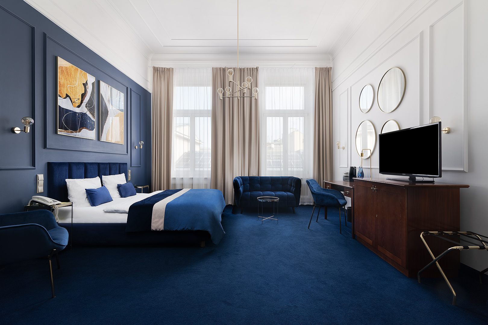 Deluxe, Double Bed