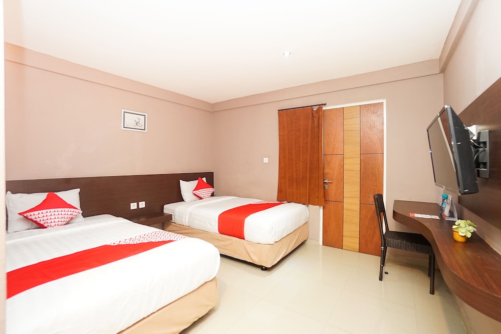 Hotel O Siwalankerto Near Surabaya Carnival 34/47
