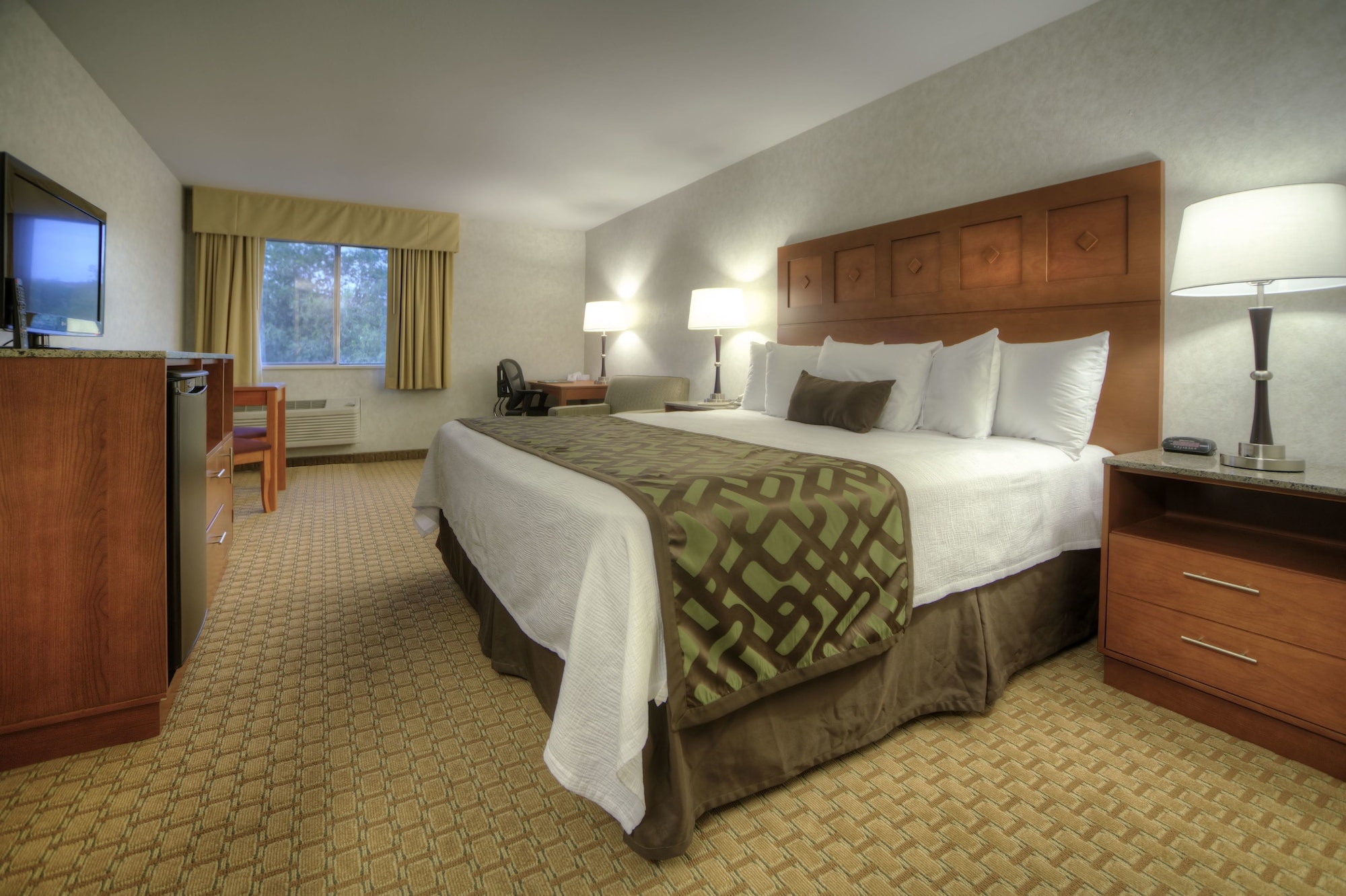 DELUXE, SUITE, 2 QUEEN BEDS, JETTED TUB