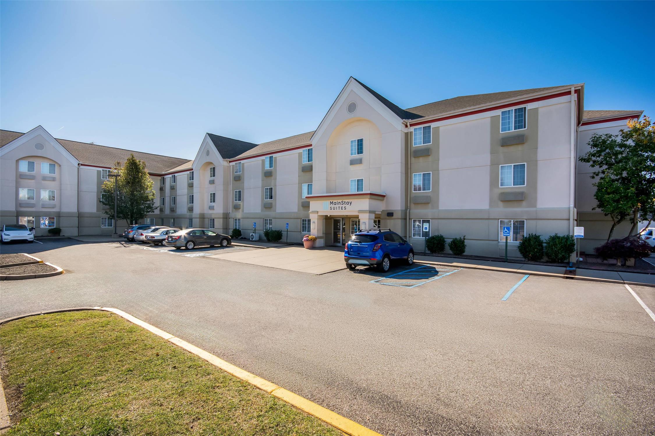 MainStay Suites Louisville Jeffersontown 14/17