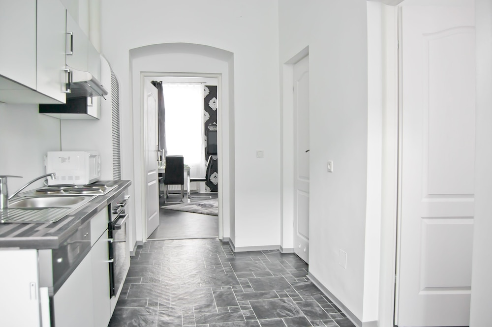 Royal Resort Apartments Westbahnhof 42/42