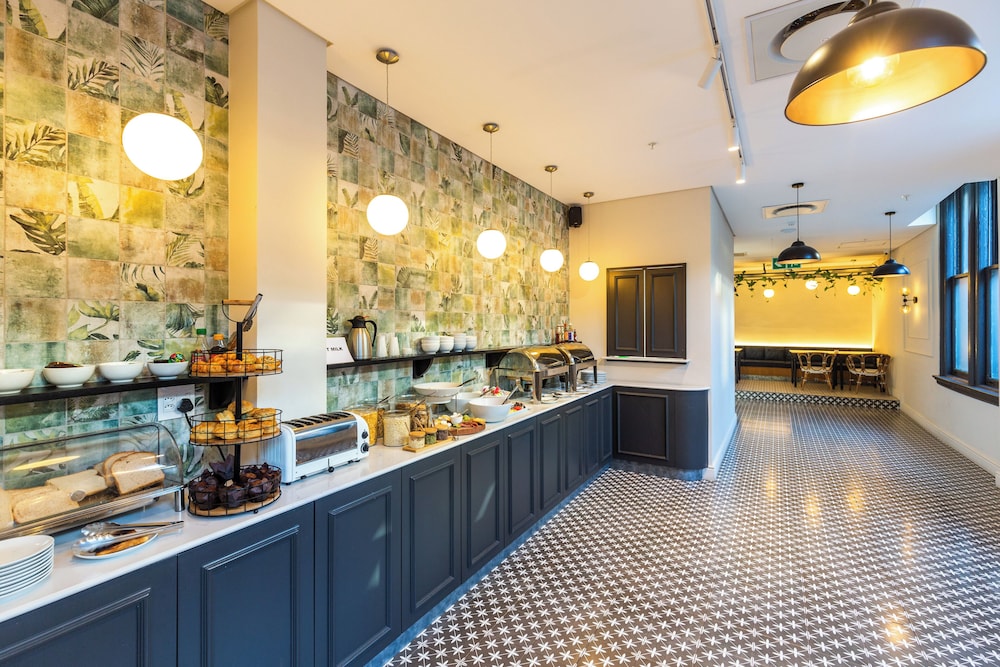 Lobby at Old Bank Hotel, CAPE TOWN - WESTERN CAPE