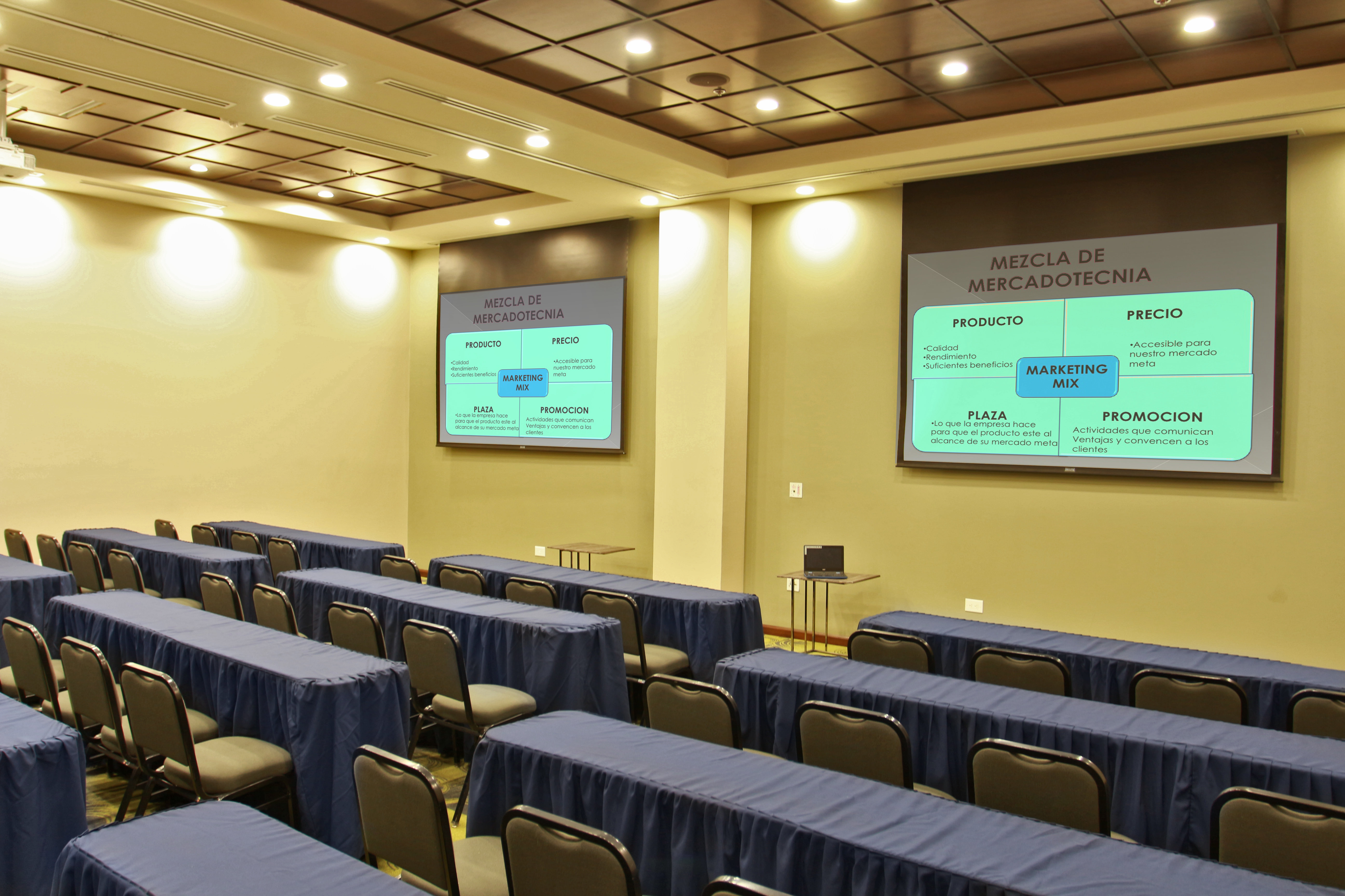Holiday Inn Express & Suites Mexicali 54/66