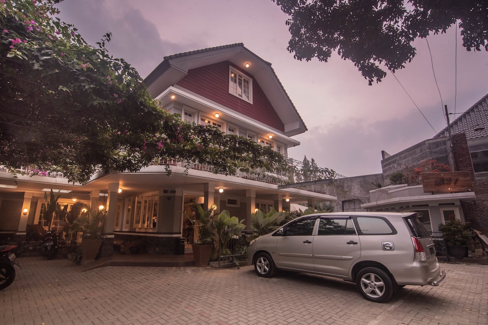 Boutique B21 Malang, Azana Hotels Collection 8/65