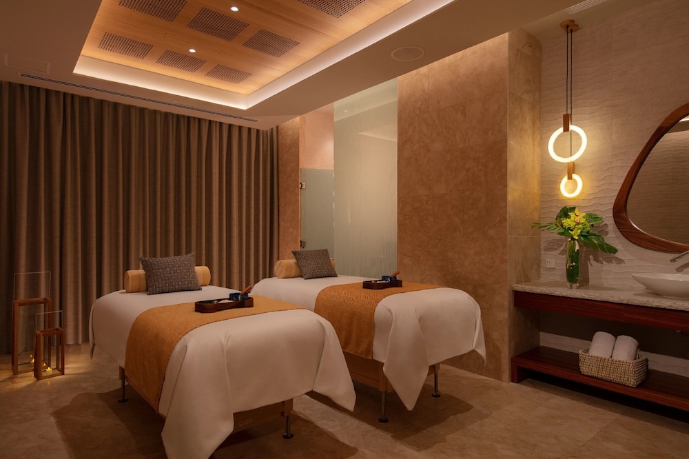 BREATHLESS CANCUN SOUL RESORT AND SPA 20/50