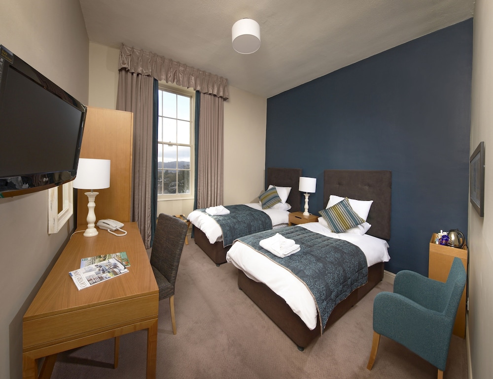 The Imperial Hotel Tenby 4/40