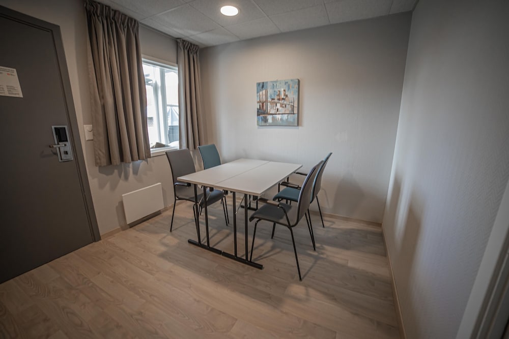 Sandefjord Motor Hotel 19/25
