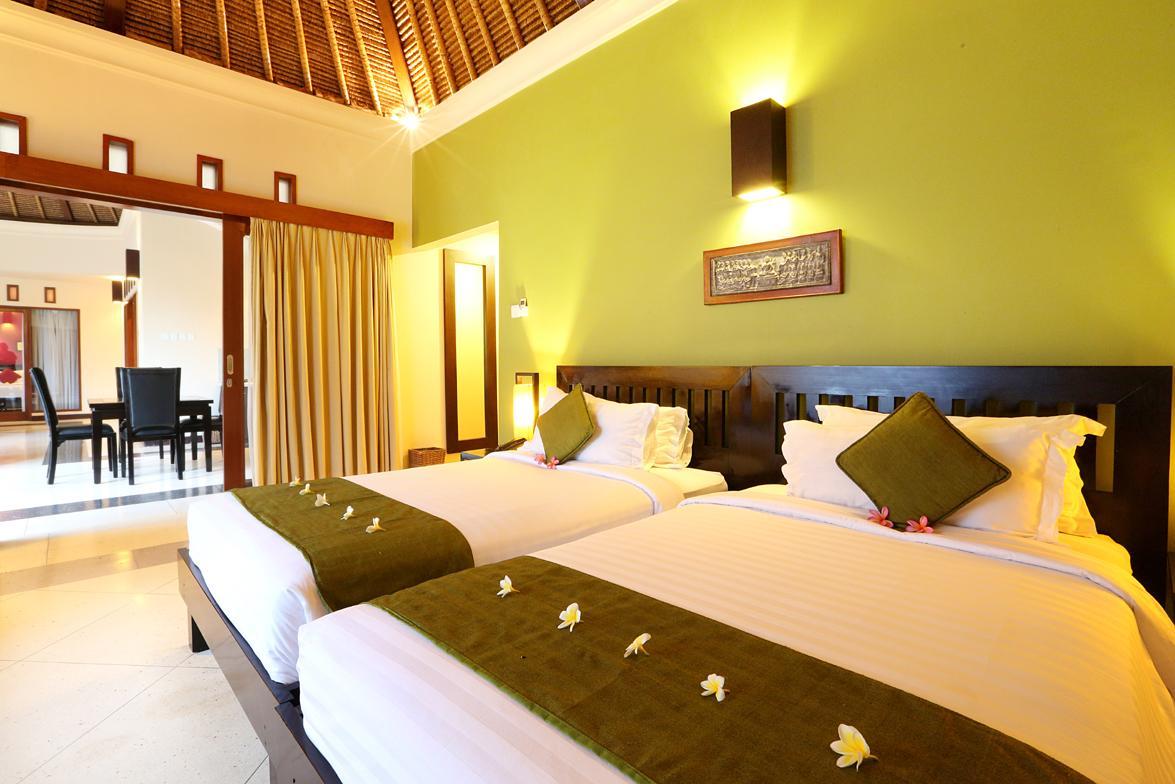 3 Bedrooms, Pool, Villa