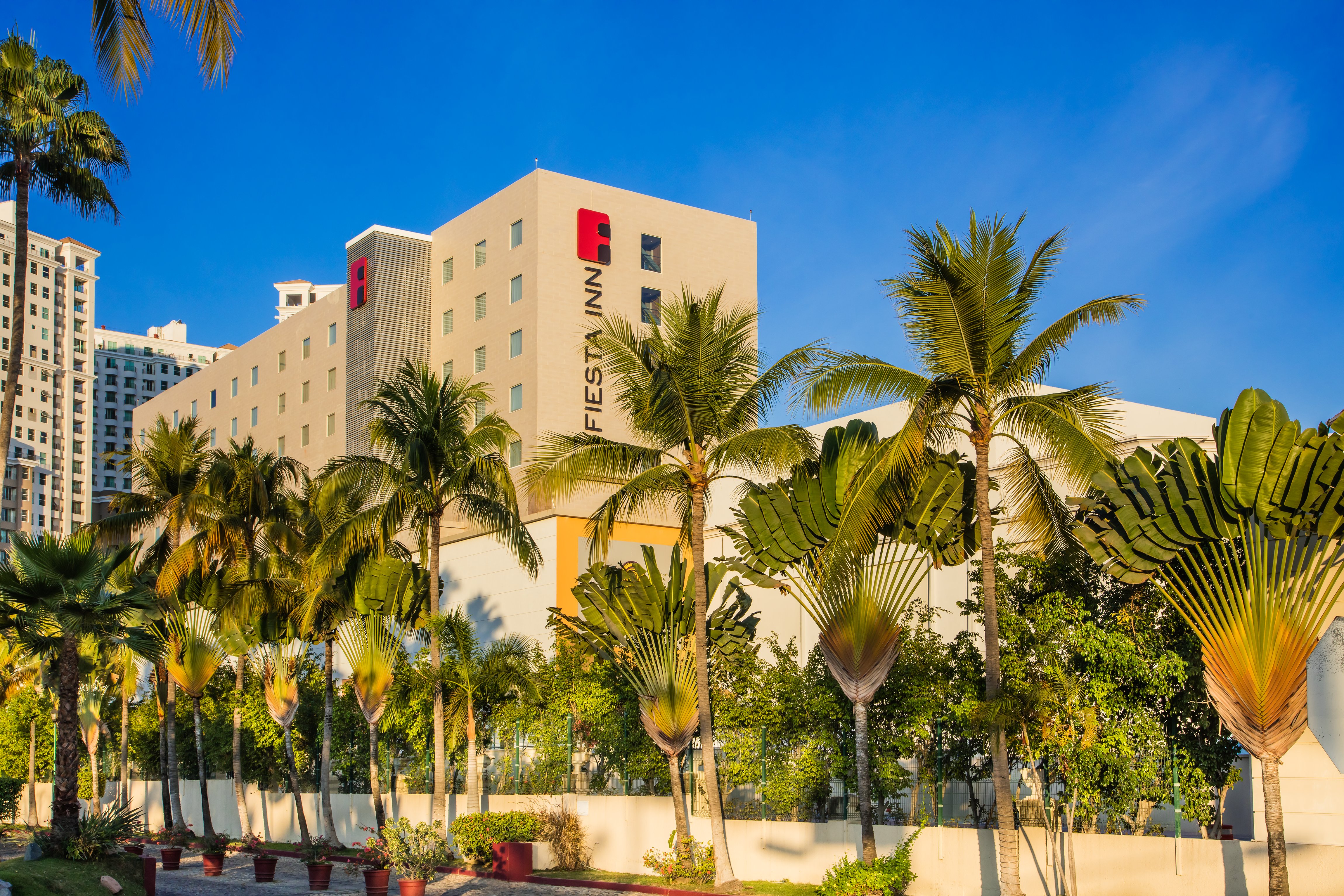 Fiesta Inn Puerto Vallarta Isla 46/50