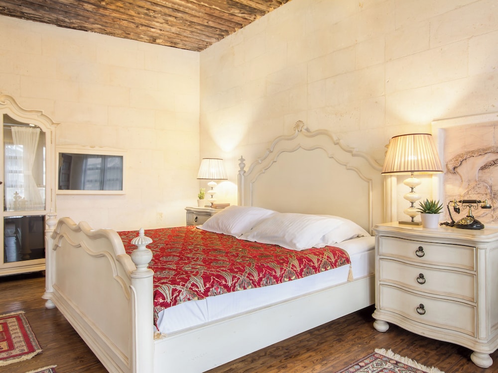 Stone, Deluxe, Suite, Queen Bed