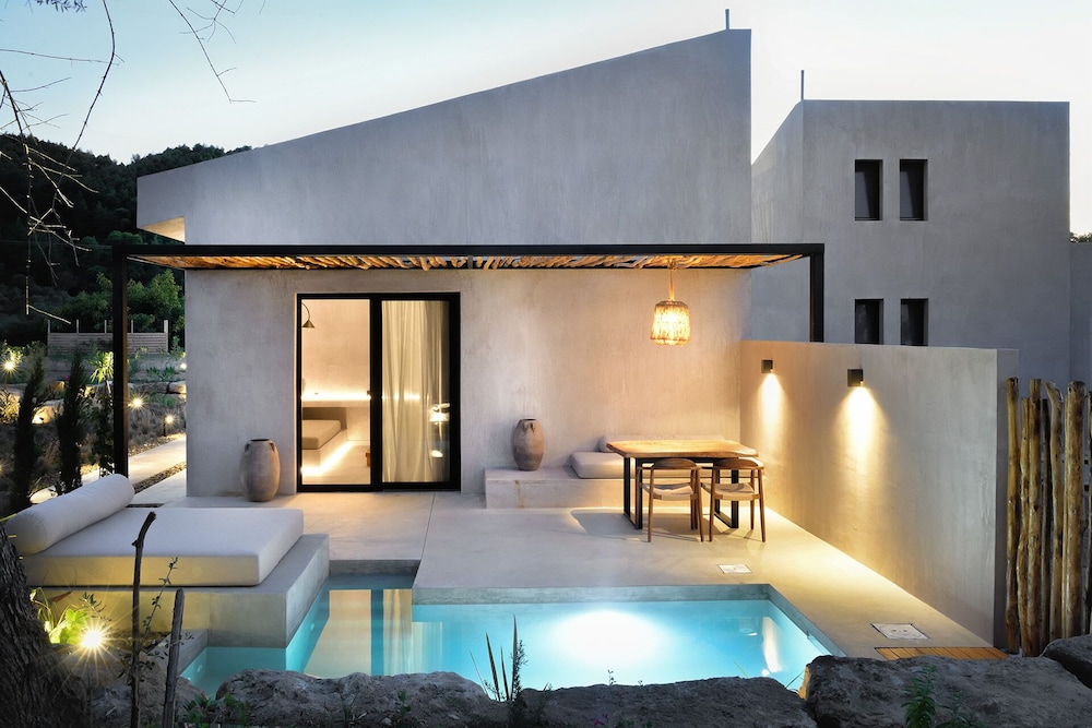 Pure Villas 6/52
