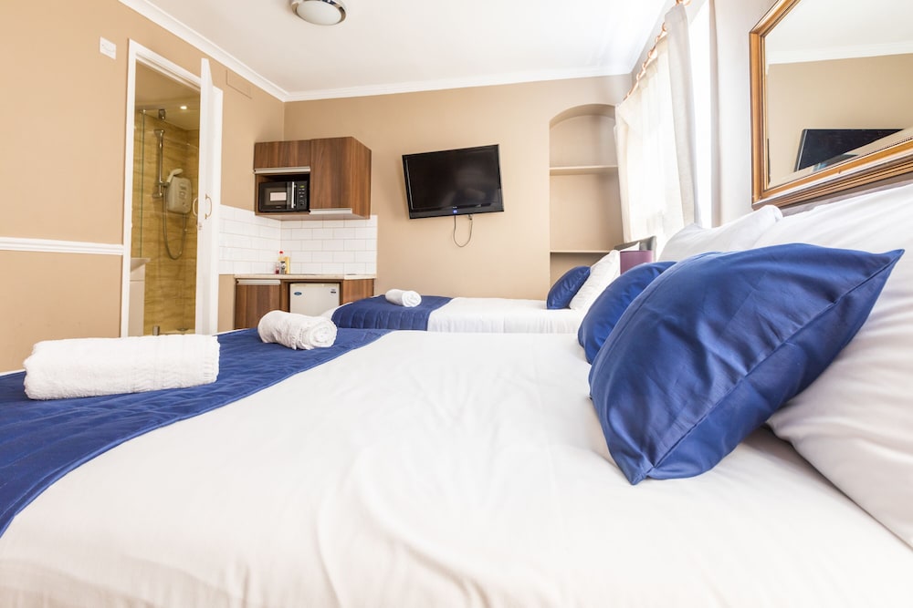 Ebury House Hotel 17/50