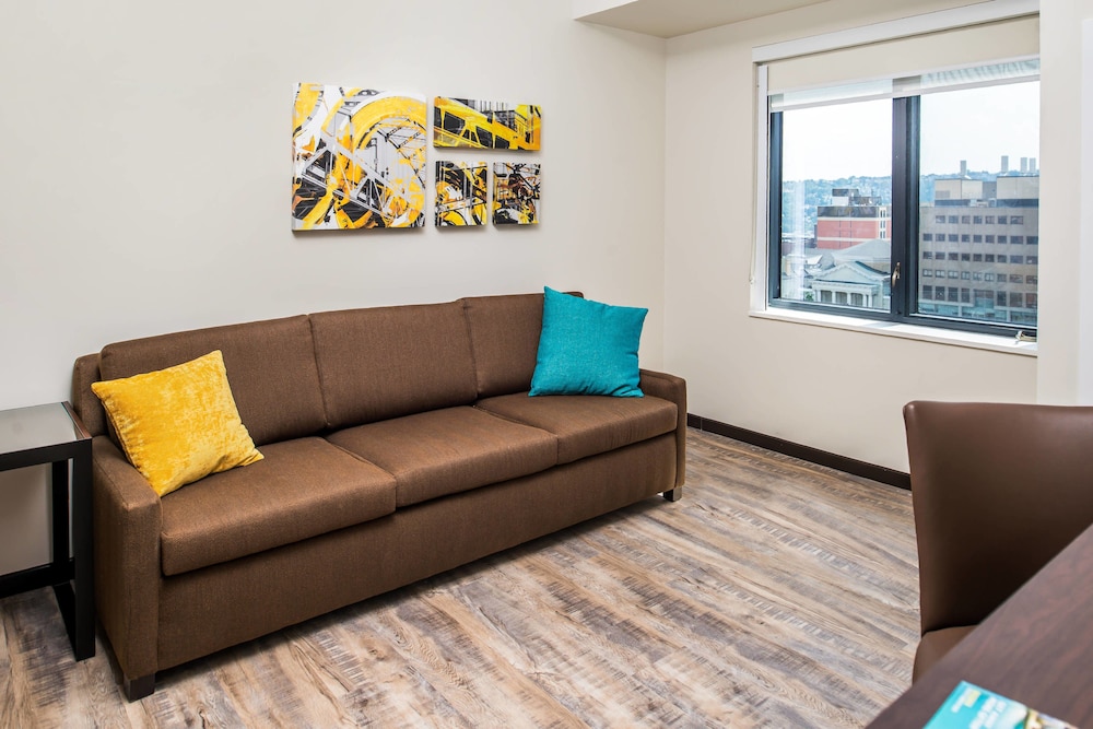 Residence Inn Pittsburgh Oakland University Place 30/48