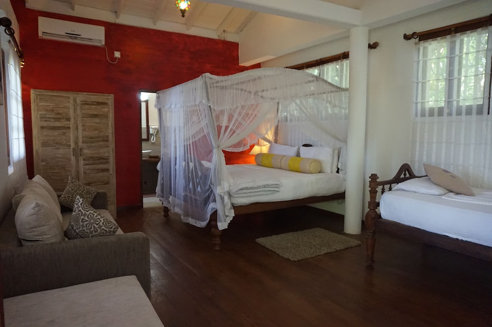 Thambapanni Retreat 37/72