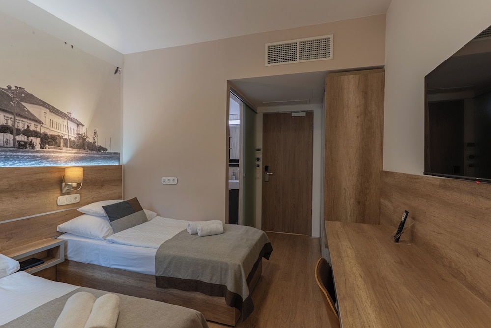 STANDARD, TWIN BEDS