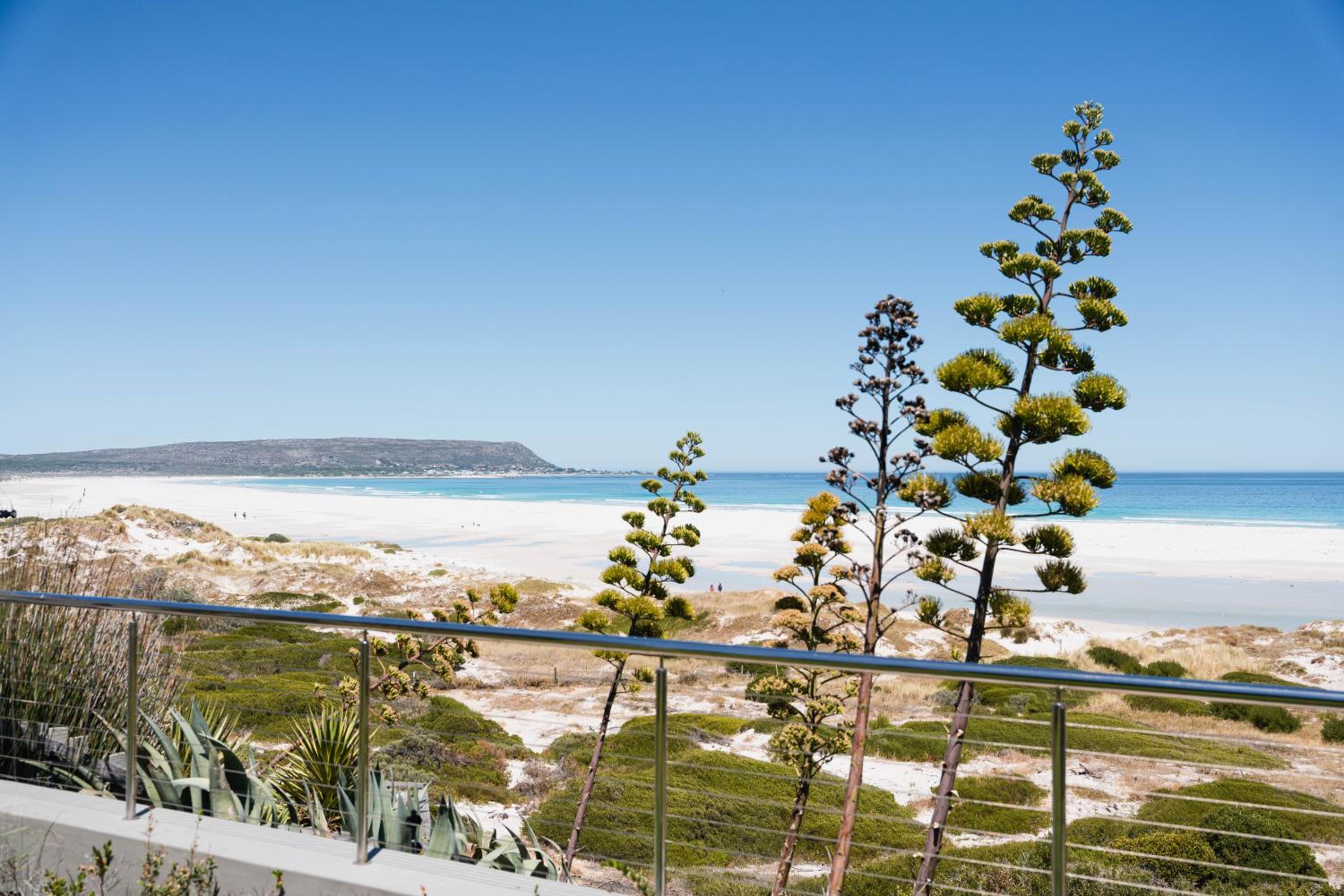 Cape Beach Villa 40/50