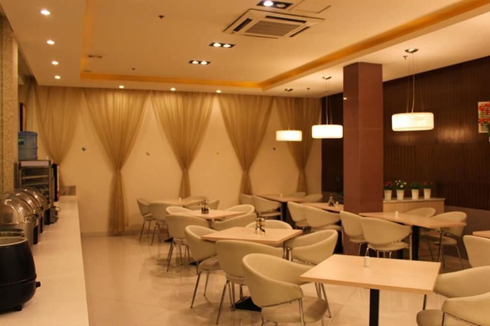 Jinjiang Inn Shanghai Jiading Chengzhong Road 17/18